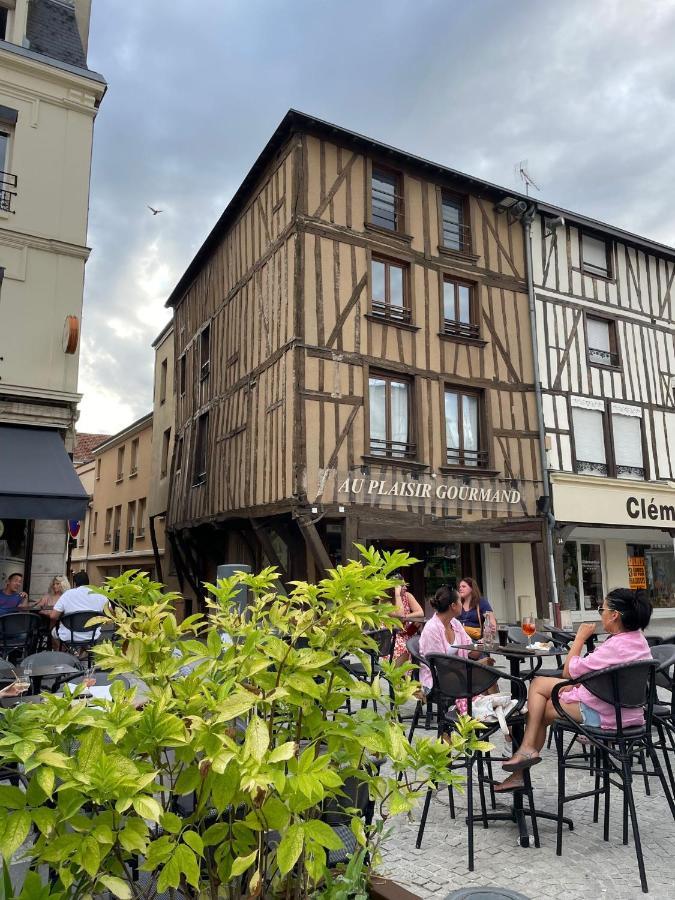Duplex Cosy 85 M2 Hyper Centre Chalons-En-Champagne Lejlighed Eksteriør billede
